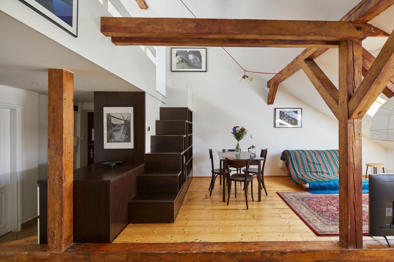 Prague Days - Sunlit Attic Loft In Vinohrady Apartment Exterior photo